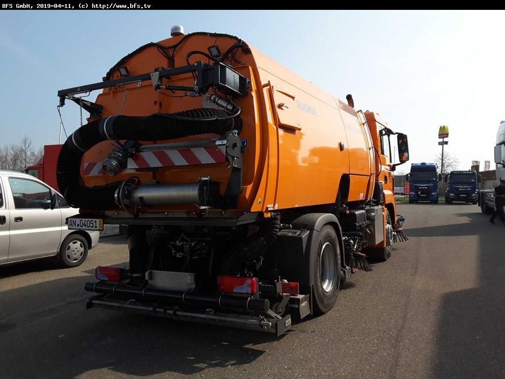 MAN TGS 18.360 4X2 LL Bucher OF 8000 RS beids. WK HD - Tänavapühkimismasin: pilt 2 MAN TGS 18.360 4X2 LL Bucher OF 8000 RS beids. WK HD - Tänavapühkimismasin: pilt 2
