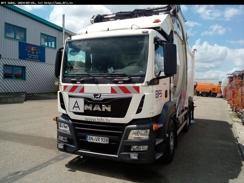 MAN TGS 26.330 6x2-2 BL HS FL Millennium 37 - HFS 85 - Prügiauto: pilt 1 MAN TGS 26.330 6x2-2 BL HS FL Millennium 37 - HFS 85 - Prügiauto: pilt 1