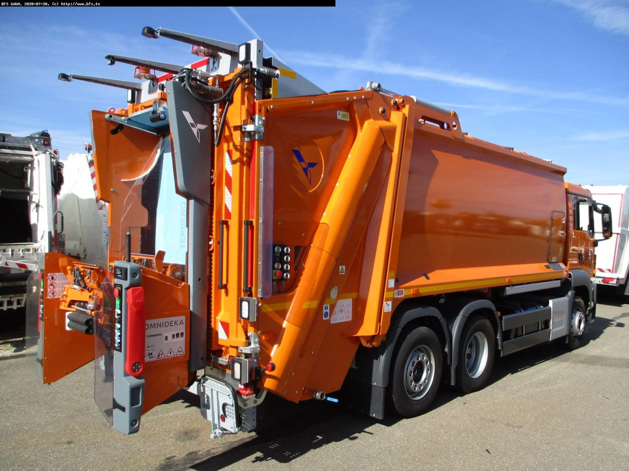 MAN TGS 28.320 6x2-4 BL HS HL Olympus 23 - Omni-DEKA - Prügiauto: pilt 3 MAN TGS 28.320 6x2-4 BL HS HL Olympus 23 - Omni-DEKA - Prügiauto: pilt 3