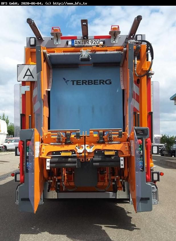 MAN TGS 28.320 6x2-4 BL HS HL Olympus 23 - Omni-DEKA - Prügiauto: pilt 3 MAN TGS 28.320 6x2-4 BL HS HL Olympus 23 - Omni-DEKA - Prügiauto: pilt 3