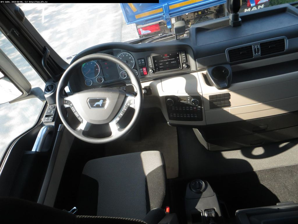 MAN TGX 18.460 4x2 LLS Kipphydraulik, Kompressor MAN TGX 18.460 4x2 LLS Kipphydraulik, Kompressor - Sadulveok: pilt 4 MAN TGX 18.460 4x2 LLS Kipphydraulik, Kompressor MAN TGX 18.460 4x2 LLS Kipphydraulik, Kompressor - Sadulveok: pilt 4