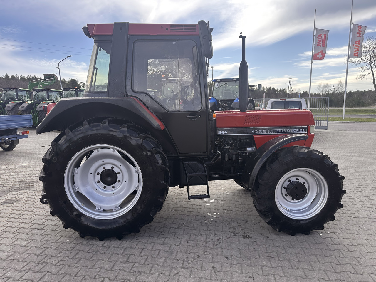 CASE IH 844 XL PLUS 40 km/h - Traktor: pilt 5 CASE IH 844 XL PLUS 40 km/h - Traktor: pilt 5