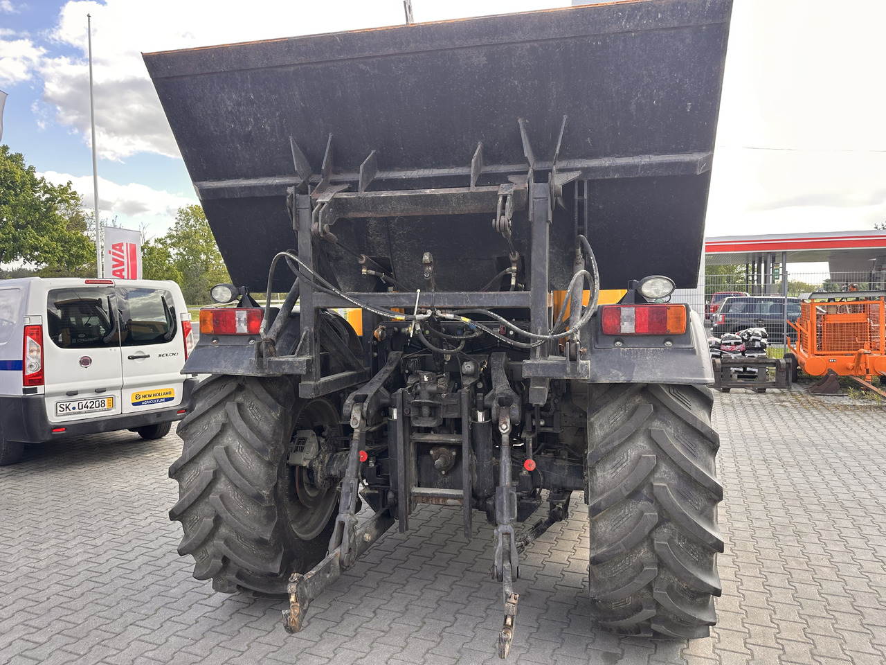 JCB FASTRAC 3230 - Traktor: pilt 4 JCB FASTRAC 3230 - Traktor: pilt 4