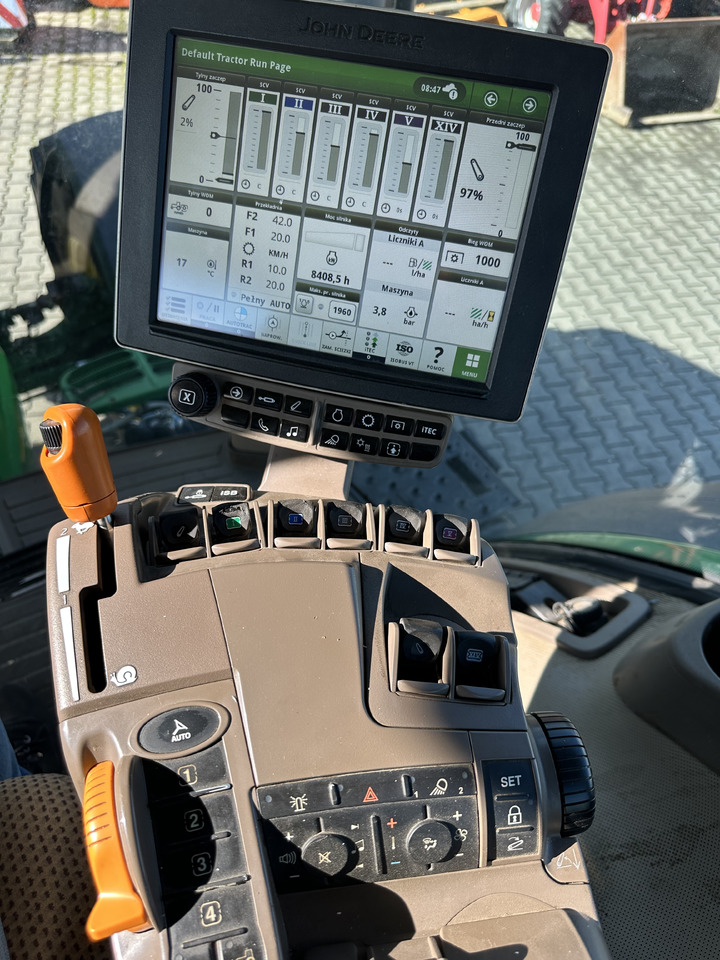 John Deere 7290R AutoPower 55 km/h ABS 310 PS GPS - Traktor: pilt 4 John Deere 7290R AutoPower 55 km/h ABS 310 PS GPS - Traktor: pilt 4