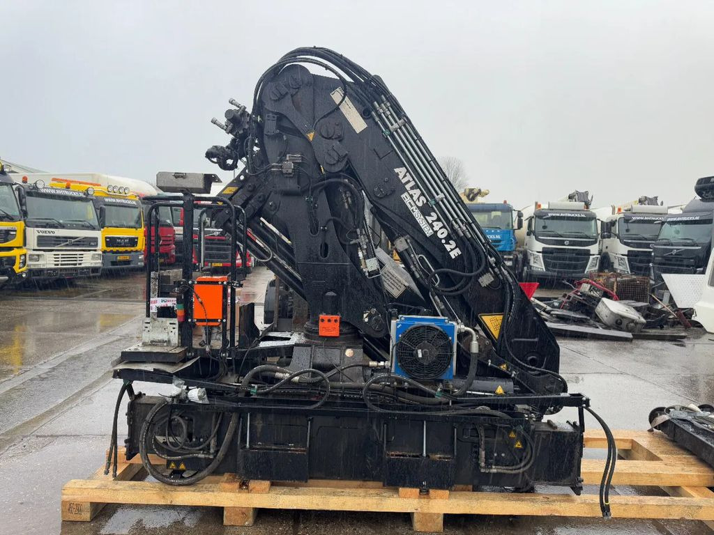 Atlas 240.2E-A3 + REMOTE CONTROL + 5E & 6E FUNCTIE 240 - Kraana-manipulaator: pilt 5 Atlas 240.2E-A3 + REMOTE CONTROL + 5E & 6E FUNCTIE 240 - Kraana-manipulaator: pilt 5