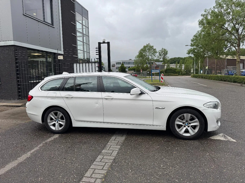 BMW 5 Serie 525D AUTOMATIC NAVI STATION - Auto: pilt 4 BMW 5 Serie 525D AUTOMATIC NAVI STATION - Auto: pilt 4