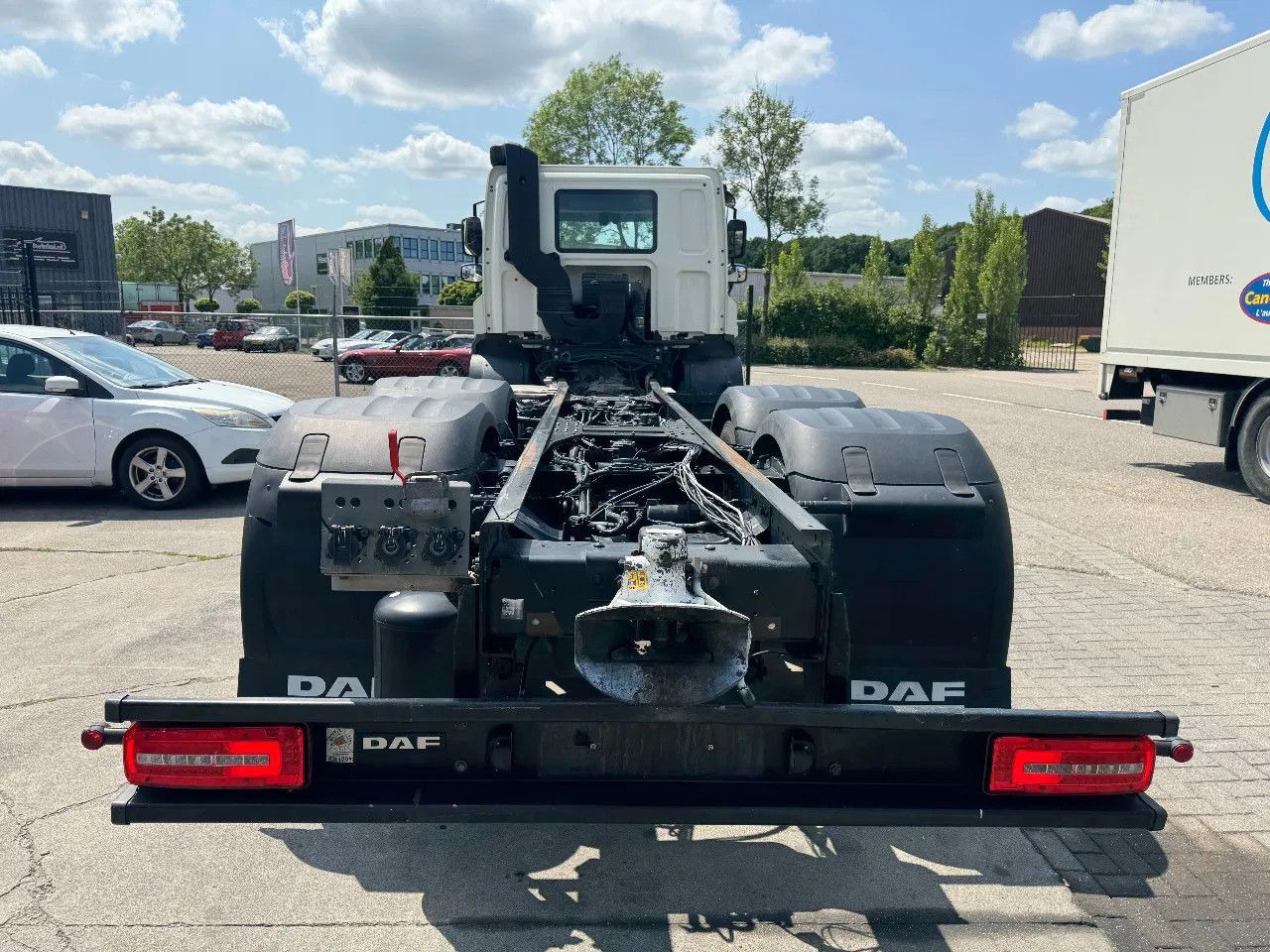 DAF CF 450 6X2 - EURO 6 + LIFT/STEERING AXLE - Kabiinišassiiga veoauto: pilt 5 DAF CF 450 6X2 - EURO 6 + LIFT/STEERING AXLE - Kabiinišassiiga veoauto: pilt 5