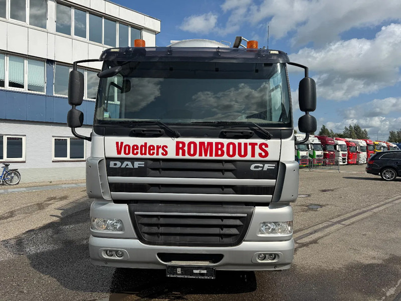 DAF CF 85.360 8X2 EURO 5 + TANK 32.700 LITER - LAMBRECHT - Tsisternauto: pilt 2 DAF CF 85.360 8X2 EURO 5 + TANK 32.700 LITER - LAMBRECHT - Tsisternauto: pilt 2