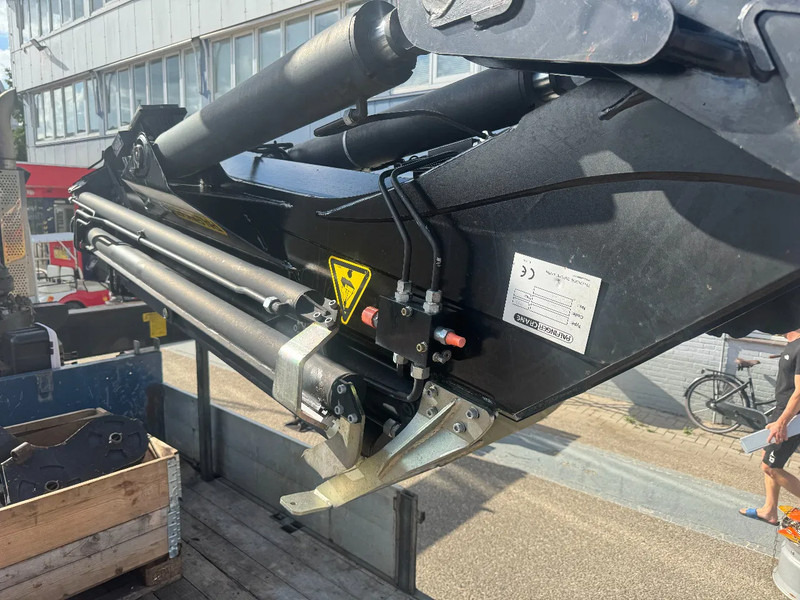 DAF CF 85.410 8X2 EURO 5 PALFINGER PK60002 + FLY JIB + REMOTE + TWISTLOCKS - Madelveok/ Platvormveok, Kraanaga veoauto: pilt 5 DAF CF 85.410 8X2 EURO 5 PALFINGER PK60002 + FLY JIB + REMOTE + TWISTLOCKS - Madelveok/ Platvormveok, Kraanaga veoauto: pilt 5