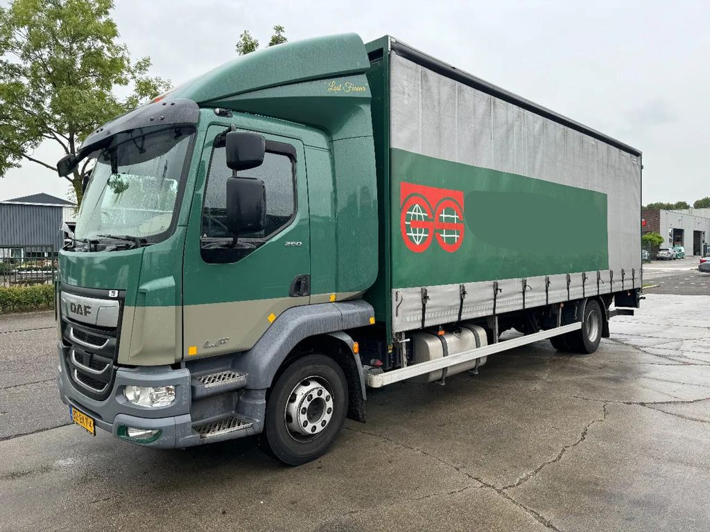 DAF LF 260 4X2 16T DHOLLANDIA LOAD LIFT + TÜV TILL 0 - Tent veoauto: pilt 1 DAF LF 260 4X2 16T DHOLLANDIA LOAD LIFT + TÜV TILL 0 - Tent veoauto: pilt 1