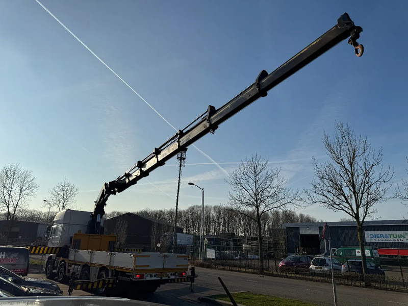 DAF XF 460 8X2 - EURO 6 + HIAB 855 EP-6 + REMOTE + STEERING AXLE - Kraanaga veoauto: pilt 4 DAF XF 460 8X2 - EURO 6 + HIAB 855 EP-6 + REMOTE + STEERING AXLE - Kraanaga veoauto: pilt 4