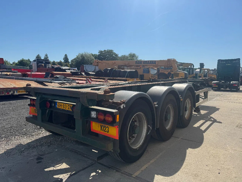 GS OI-12-270C 3 AXLE - Konteinerveduk/ Tõstukiga poolhaagis: pilt 4 GS OI-12-270C 3 AXLE - Konteinerveduk/ Tõstukiga poolhaagis: pilt 4
