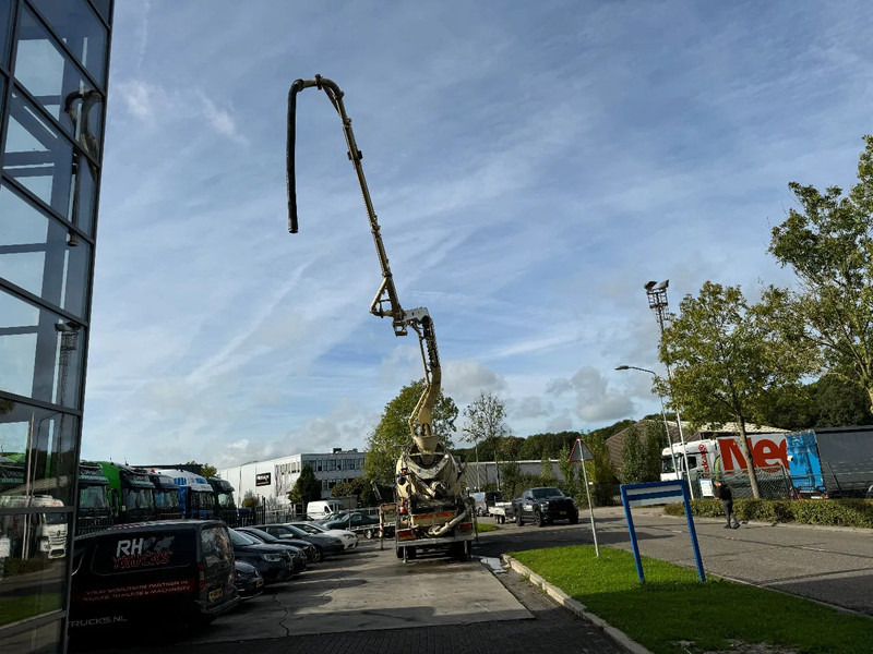 Iveco Eurotrakker 410 8X4 CIFA PUMP 24M + MIXER FULL STEEL + REMOTE CONTROL - Betoonipump: pilt 5 Iveco Eurotrakker 410 8X4 CIFA PUMP 24M + MIXER FULL STEEL + REMOTE CONTROL - Betoonipump: pilt 5