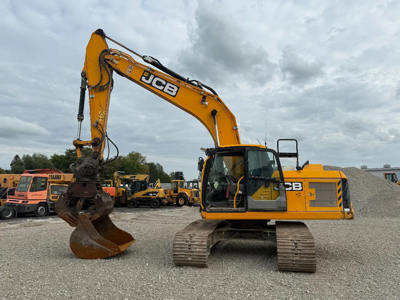 JCB 220 XL 4F WITH BUCKET, SORTING GRAB WITH ROTATOR + €5000,- - Lintekskavaator: pilt 1 JCB 220 XL 4F WITH BUCKET, SORTING GRAB WITH ROTATOR + €5000,- - Lintekskavaator: pilt 1