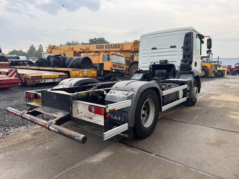 MAN TGM 18.340 4X2 EURO 5 CHASSIS - Kabiinišassiiga veoauto: pilt 4 MAN TGM 18.340 4X2 EURO 5 CHASSIS - Kabiinišassiiga veoauto: pilt 4
