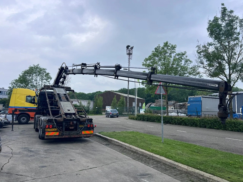 MAN TGS 35.440 8X2-4 + HIAB 220C-5 REMOTE + CABLE LIFT AUTOMATIC - Kraanaga veoauto: pilt 5 MAN TGS 35.440 8X2-4 + HIAB 220C-5 REMOTE + CABLE LIFT AUTOMATIC - Kraanaga veoauto: pilt 5
