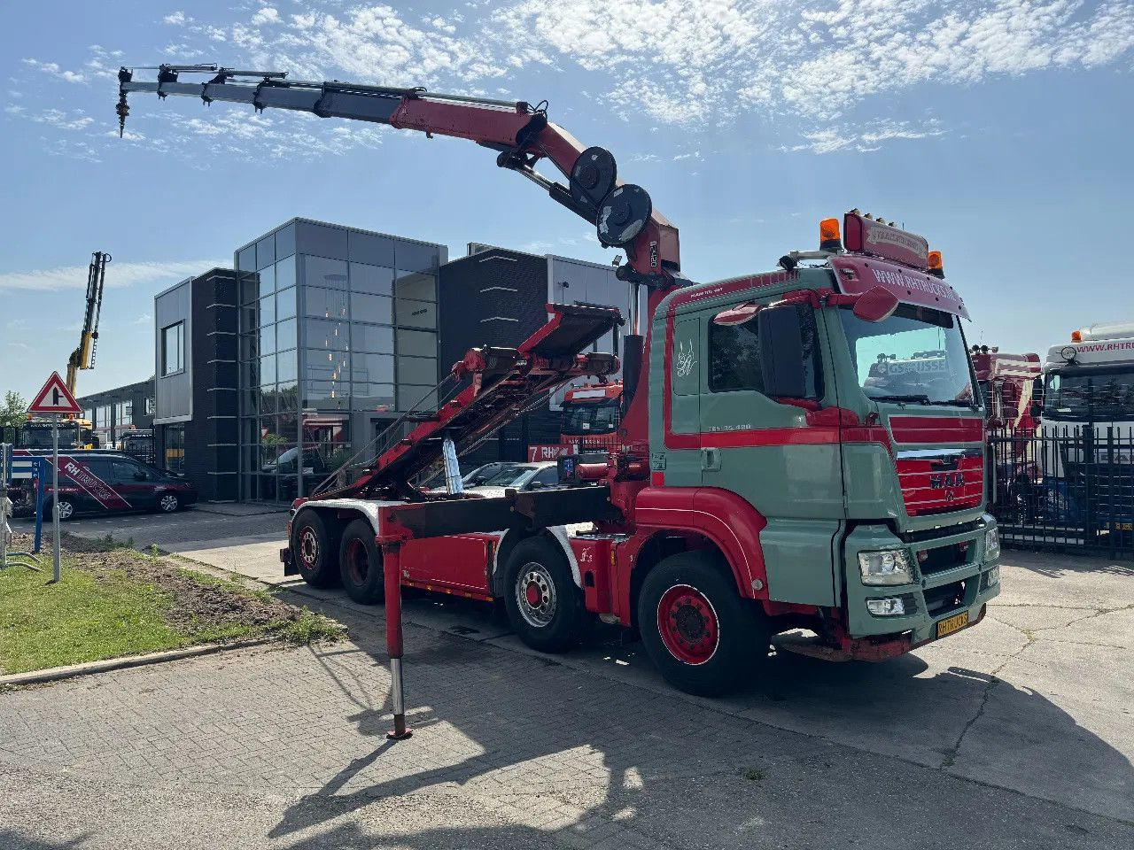 MAN TGS 35.480 8X4 HMF 2420 K5 + HMF ABLE + REMOTE C - Konkstõstukiga veoauto, Kraanaga veoauto: pilt 1 MAN TGS 35.480 8X4 HMF 2420 K5 + HMF ABLE + REMOTE C - Konkstõstukiga veoauto, Kraanaga veoauto: pilt 1