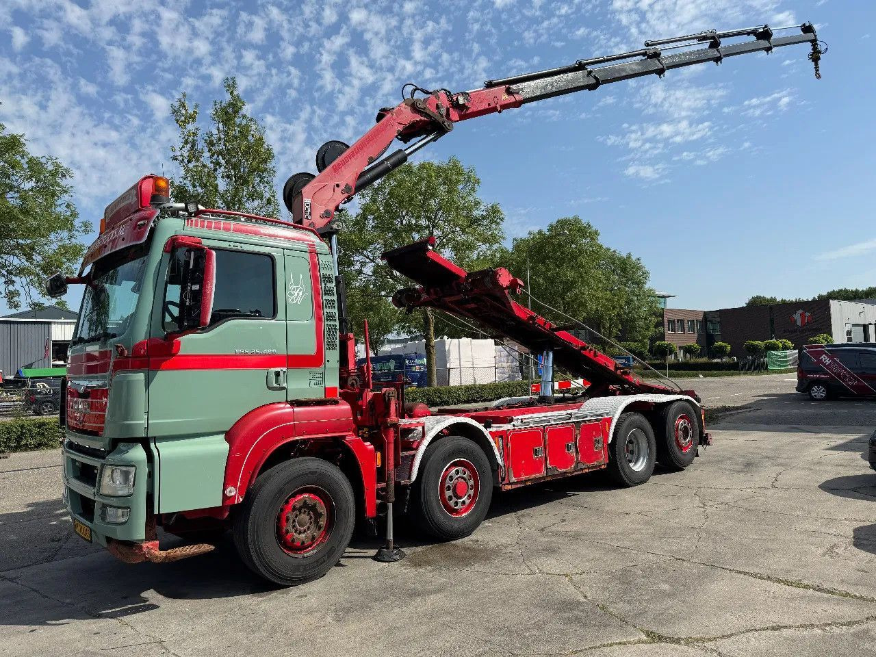 MAN TGS 35.480 8X4 HMF 2420 K5 + HMF ABLE + REMOTE C - Konkstõstukiga veoauto, Kraanaga veoauto: pilt 2 MAN TGS 35.480 8X4 HMF 2420 K5 + HMF ABLE + REMOTE C - Konkstõstukiga veoauto, Kraanaga veoauto: pilt 2