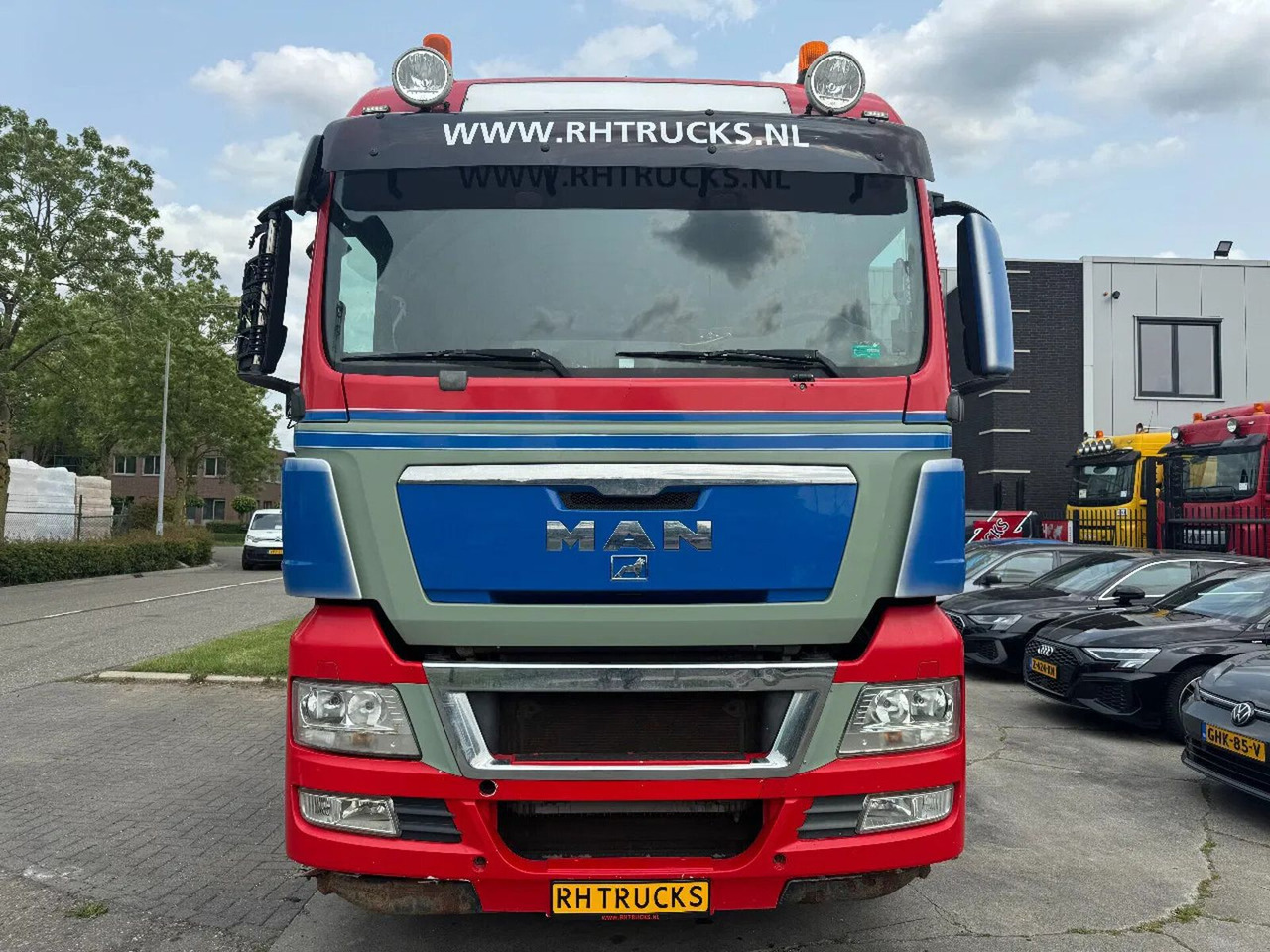 MAN TGX 35.540 - 8X4 - EURO 5 + AJK HOOK + LIFT/STEE - Konkstõstukiga veoauto: pilt 2 MAN TGX 35.540 - 8X4 - EURO 5 + AJK HOOK + LIFT/STEE - Konkstõstukiga veoauto: pilt 2