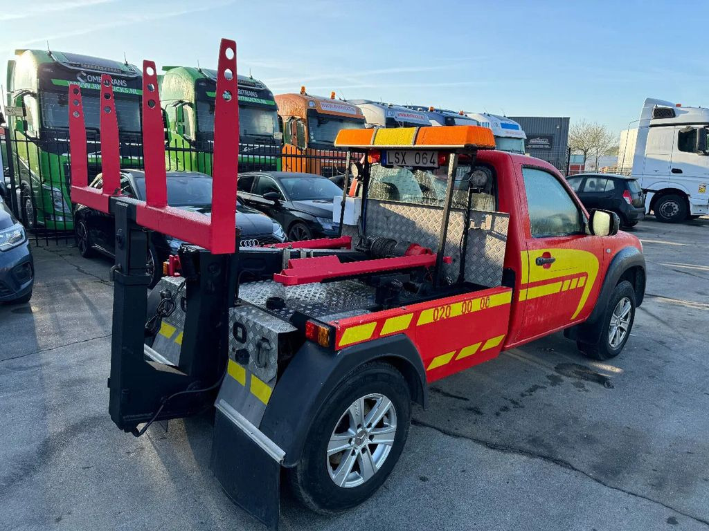 Mazda BT-50 4X4 + TOW TRUCK + DOUBLE WINCH + REMOTE - Puksiirauto: pilt 5 Mazda BT-50 4X4 + TOW TRUCK + DOUBLE WINCH + REMOTE - Puksiirauto: pilt 5