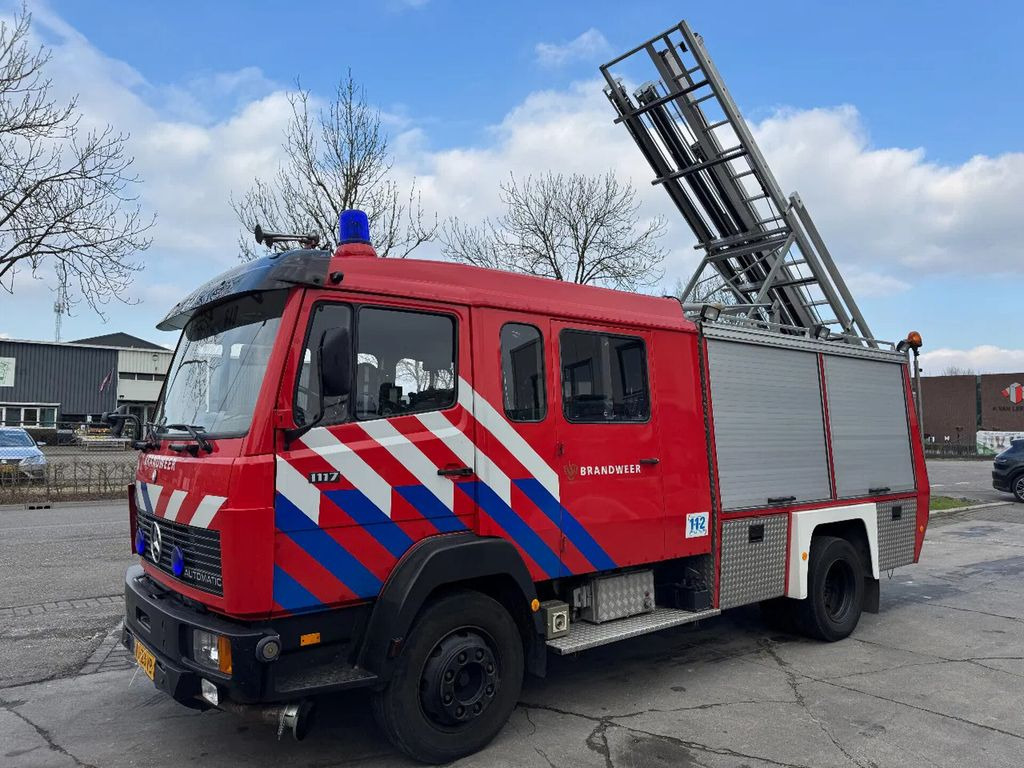 Mercedes-Benz 1117 - FULL EQUIPMENT INCLUDED FIRE TRUCK + LADD - Tuletõrjeauto: pilt 1 Mercedes-Benz 1117 - FULL EQUIPMENT INCLUDED FIRE TRUCK + LADD - Tuletõrjeauto: pilt 1