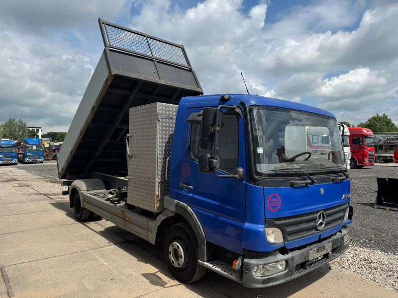 Mercedes-Benz Atego 815 4X2 3 WAY KIPPER FULL STEEL MANUAL GEAR - Kallurauto: pilt 2 Mercedes-Benz Atego 815 4X2 3 WAY KIPPER FULL STEEL MANUAL GEAR - Kallurauto: pilt 2