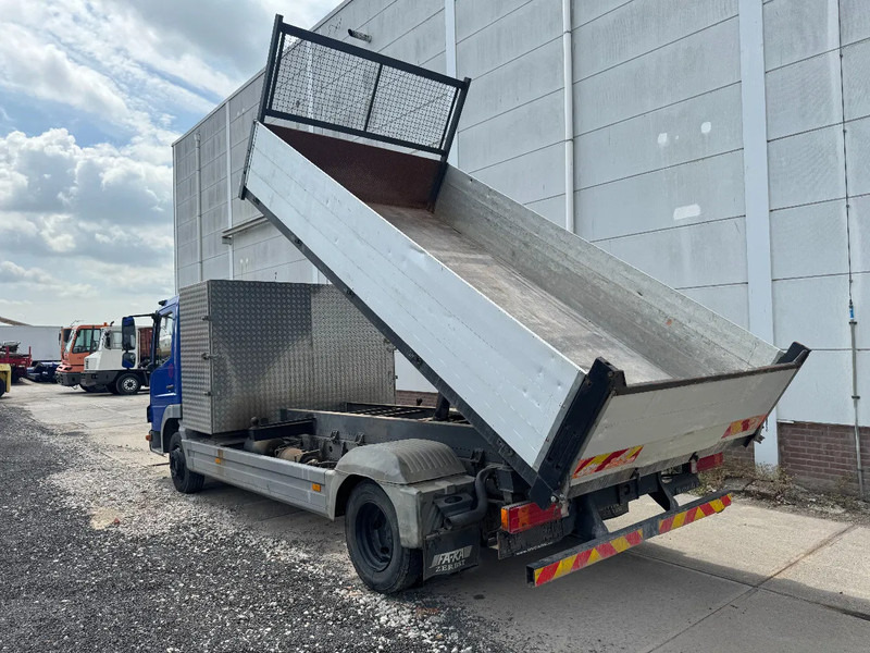 Mercedes-Benz Atego 815 4X2 3 WAY KIPPER FULL STEEL MANUAL GEAR - Kallurauto: pilt 5 Mercedes-Benz Atego 815 4X2 3 WAY KIPPER FULL STEEL MANUAL GEAR - Kallurauto: pilt 5