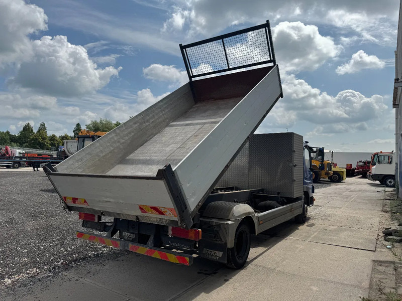 Mercedes-Benz Atego 815 4X2 3 WAY KIPPER FULL STEEL MANUAL GEAR - Kallurauto: pilt 3 Mercedes-Benz Atego 815 4X2 3 WAY KIPPER FULL STEEL MANUAL GEAR - Kallurauto: pilt 3