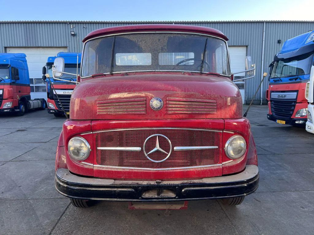 Mercedes-Benz BL 328.48 - Kabiinišassiiga veoauto: pilt 2 Mercedes-Benz BL 328.48 - Kabiinišassiiga veoauto: pilt 2