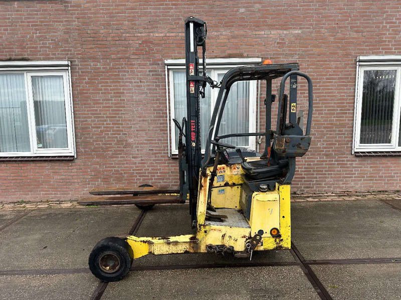 Moffett M4 25.3 2,5 TON SIDESHIFT DIESEL MEENEEMHEFTRUCK - Veoautol põhinev kahveltõstuk: pilt 3 Moffett M4 25.3 2,5 TON SIDESHIFT DIESEL MEENEEMHEFTRUCK - Veoautol põhinev kahveltõstuk: pilt 3