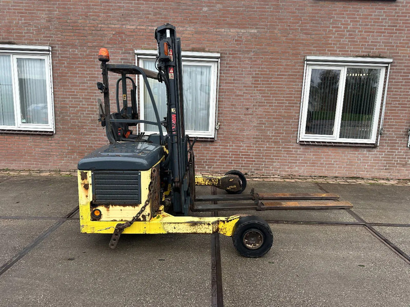 Moffett M4 25.3 2,5 TON SIDESHIFT DIESEL MEENEEMHEFTRUCK - Veoautol põhinev kahveltõstuk: pilt 4 Moffett M4 25.3 2,5 TON SIDESHIFT DIESEL MEENEEMHEFTRUCK - Veoautol põhinev kahveltõstuk: pilt 4