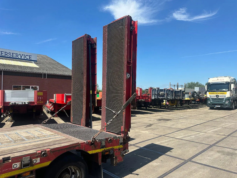 Nooteboom MCO-48-03 FORCED STEERING, 3,5 M EXTENDABLE, LIFTING DECK, WINCH, DUBBLE HYDRAULIC RAMPS - Madal platvormpoolhaagis: pilt 5 Nooteboom MCO-48-03 FORCED STEERING, 3,5 M EXTENDABLE, LIFTING DECK, WINCH, DUBBLE HYDRAULIC RAMPS - Madal platvormpoolhaagis: pilt 5