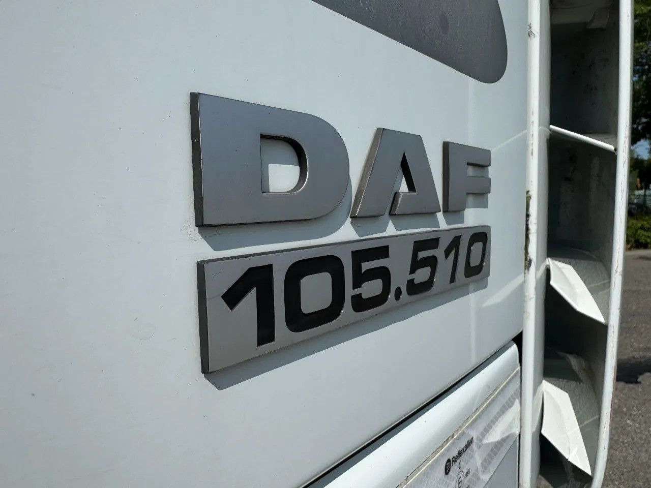 DAF XF 105.510 4X2 SKIRTS ADR RETARDER STANDKLIMA - Sadulveok: pilt 5 DAF XF 105.510 4X2 SKIRTS ADR RETARDER STANDKLIMA - Sadulveok: pilt 5