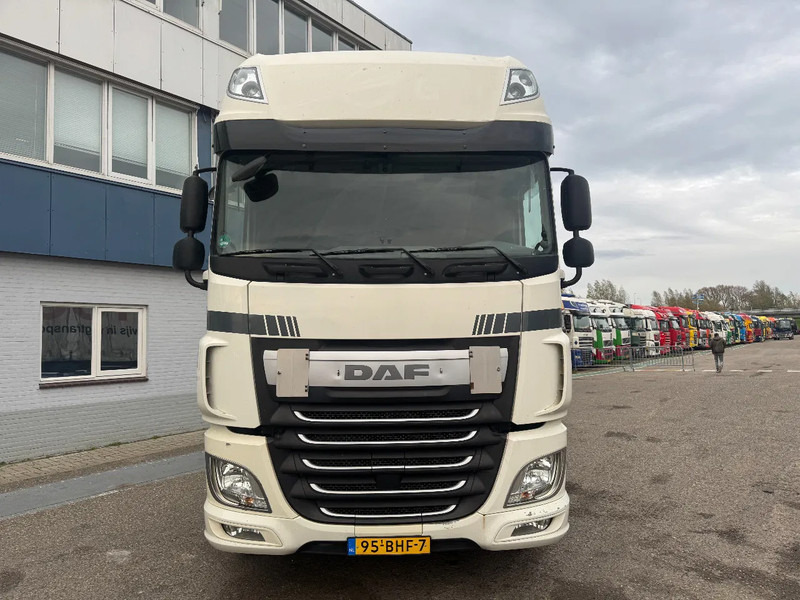 DAF XF 460 4X2 EURO 6 SKIRTS SPOILERS DOUBLE TANK - Sadulveok: pilt 2 DAF XF 460 4X2 EURO 6 SKIRTS SPOILERS DOUBLE TANK - Sadulveok: pilt 2