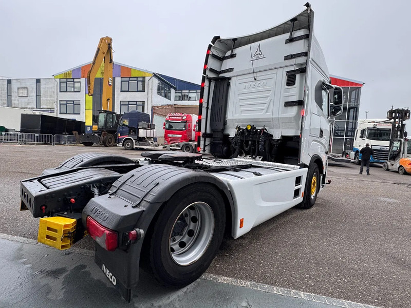 Iveco S-WAY 460 4X2 EURO 6 SKIRTS DOUBLE TANK - Sadulveok: pilt 5 Iveco S-WAY 460 4X2 EURO 6 SKIRTS DOUBLE TANK - Sadulveok: pilt 5