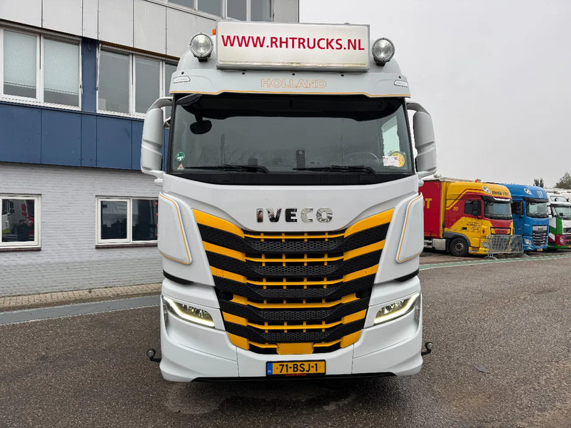 Iveco S-WAY 460 4X2 EURO 6 SKIRTS DOUBLE TANK - Sadulveok: pilt 2 Iveco S-WAY 460 4X2 EURO 6 SKIRTS DOUBLE TANK - Sadulveok: pilt 2