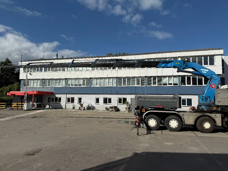 MAN 33.463 33-463 8x4 met 62 effer kraan 6x uitschuifbaar - Sadulveok: pilt 3 MAN 33.463 33-463 8x4 met 62 effer kraan 6x uitschuifbaar - Sadulveok: pilt 3