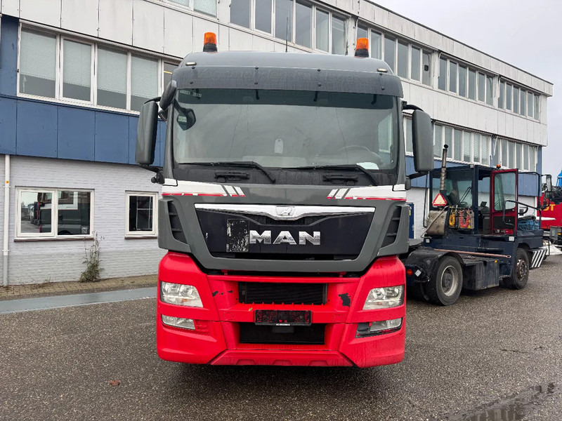 MAN TGX 18.440 4X2 EURO 6 DOUBLE TANK - Sadulveok: pilt 2 MAN TGX 18.440 4X2 EURO 6 DOUBLE TANK - Sadulveok: pilt 2