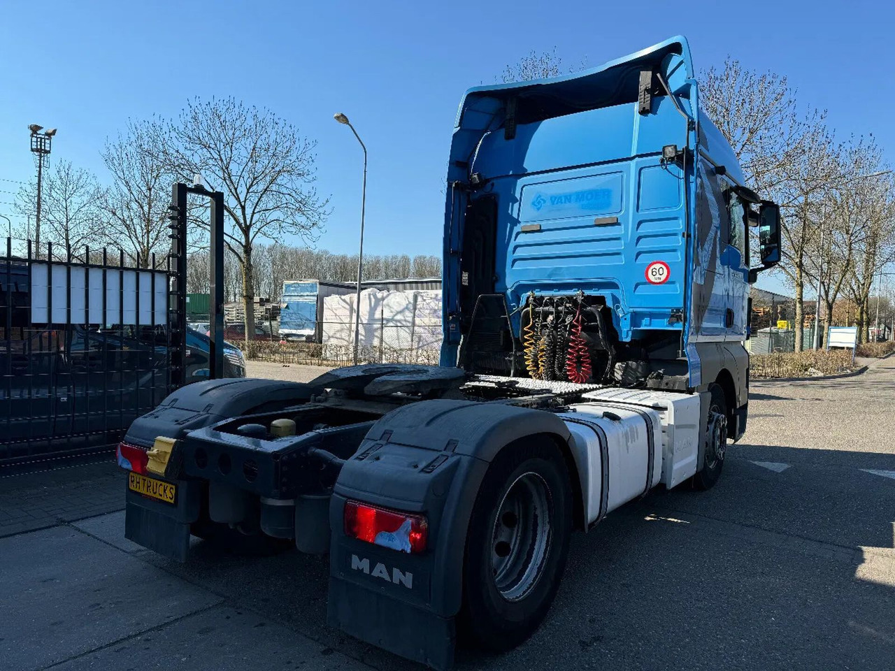 MAN TGX 18.460 4X2 EURO 6 ONLY 439042 KM TÜV TILL 02 - Sadulveok: pilt 5 MAN TGX 18.460 4X2 EURO 6 ONLY 439042 KM TÜV TILL 02 - Sadulveok: pilt 5