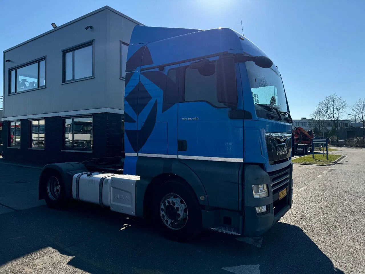 MAN TGX 18.460 4X2 EURO 6 ONLY 439042 KM TÜV TILL 02 - Sadulveok: pilt 3 MAN TGX 18.460 4X2 EURO 6 ONLY 439042 KM TÜV TILL 02 - Sadulveok: pilt 3