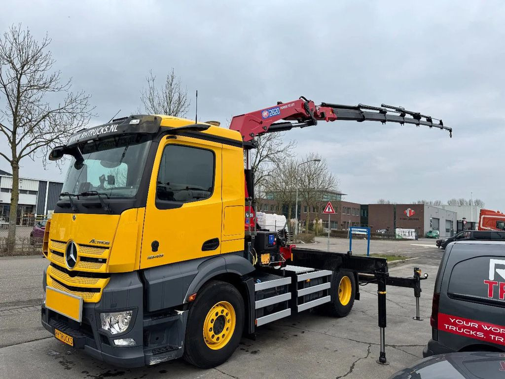 Mercedes-Benz Actros 1845 4X2 - EURO 6 + HMF 2820 + REMOTE + O - Sadulveok: pilt 2 Mercedes-Benz Actros 1845 4X2 - EURO 6 + HMF 2820 + REMOTE + O - Sadulveok: pilt 2