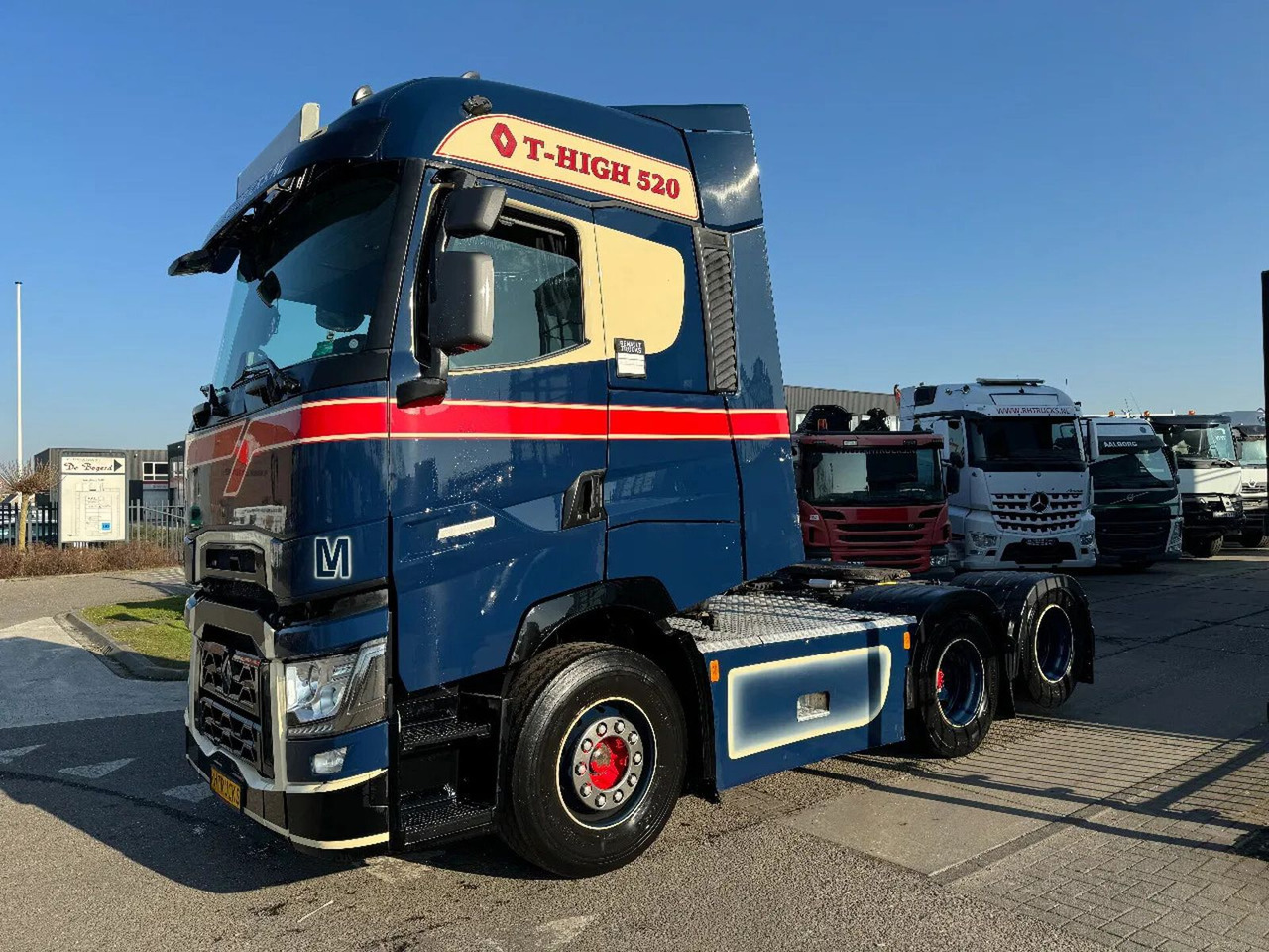 Renault T520 6X2 EURO 6 HYDRAULIC BOOGIE - Sadulveok: pilt 1 Renault T520 6X2 EURO 6 HYDRAULIC BOOGIE - Sadulveok: pilt 1