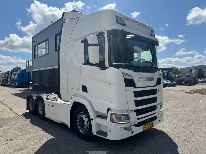 Scania R520 V8 NGS 6X4 EURO 6 - Sadulveok: pilt 3 Scania R520 V8 NGS 6X4 EURO 6 - Sadulveok: pilt 3