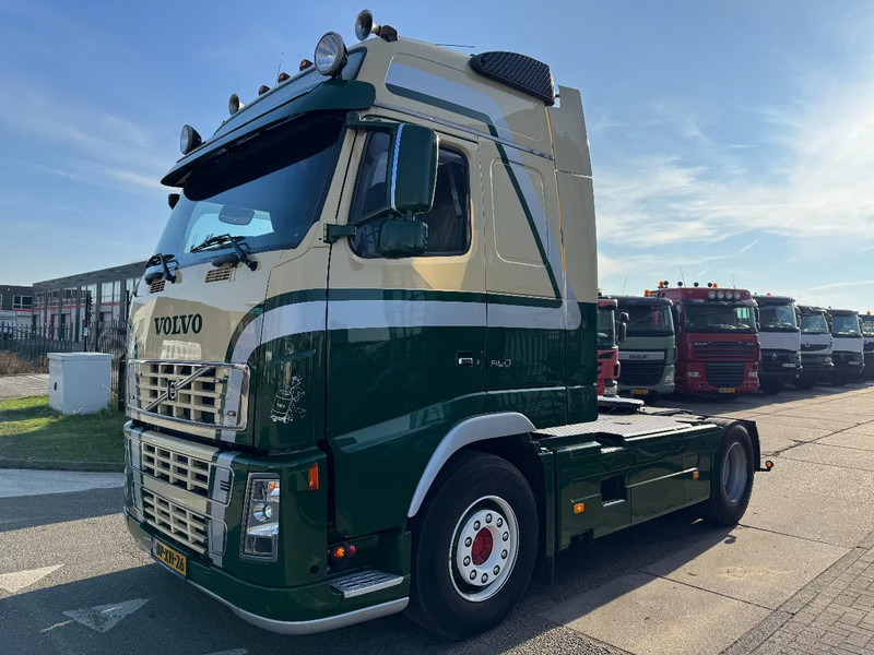 Volvo FH 16.550 4X2 - EURO 3 + FULL SPOILER + MANUAL GEAR - Sadulveok: pilt 1 Volvo FH 16.550 4X2 - EURO 3 + FULL SPOILER + MANUAL GEAR - Sadulveok: pilt 1