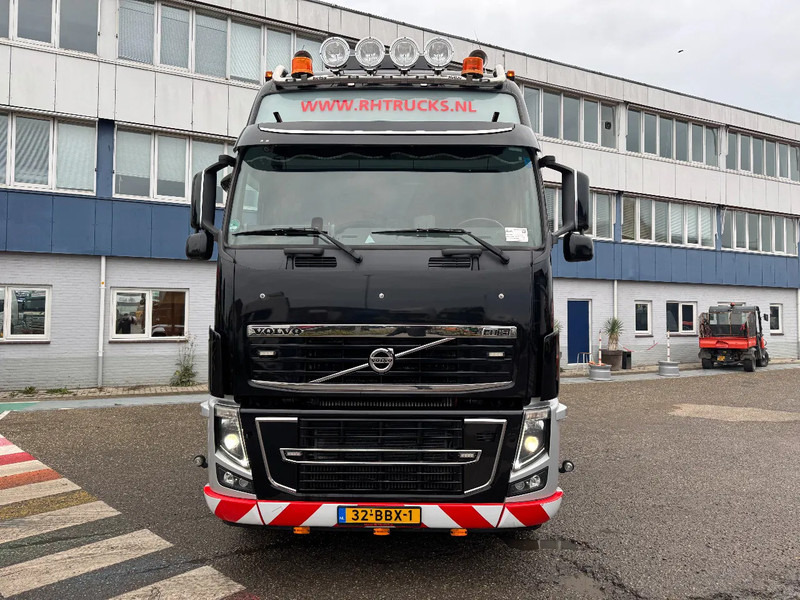 Volvo FH 16.750 8X4 - 160 TON + RETARDER - Sadulveok: pilt 2 Volvo FH 16.750 8X4 - 160 TON + RETARDER - Sadulveok: pilt 2