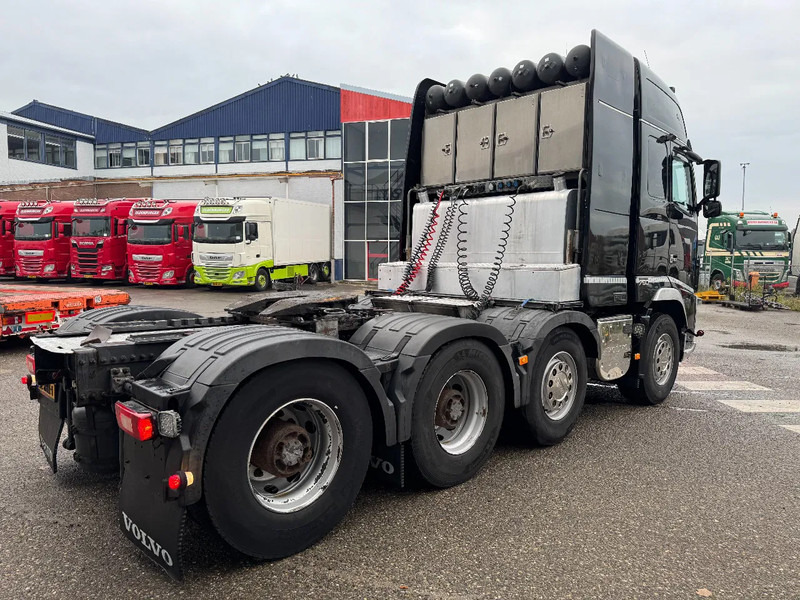 Volvo FH 16.750 8X4 - 160 TON + RETARDER - Sadulveok: pilt 5 Volvo FH 16.750 8X4 - 160 TON + RETARDER - Sadulveok: pilt 5