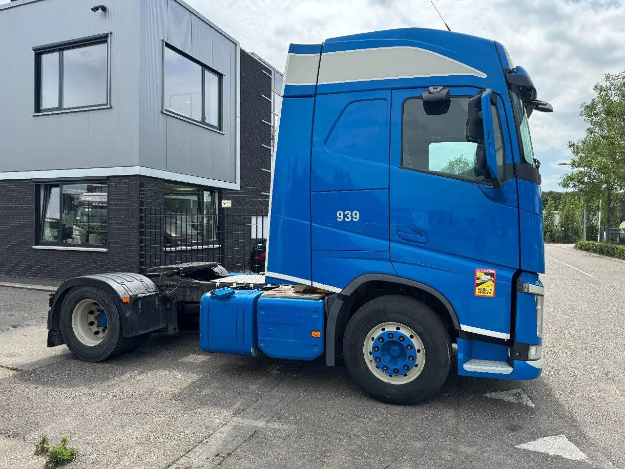 Volvo FH 420 4X2 EURO 6 SPOILERS - Sadulveok: pilt 4 Volvo FH 420 4X2 EURO 6 SPOILERS - Sadulveok: pilt 4