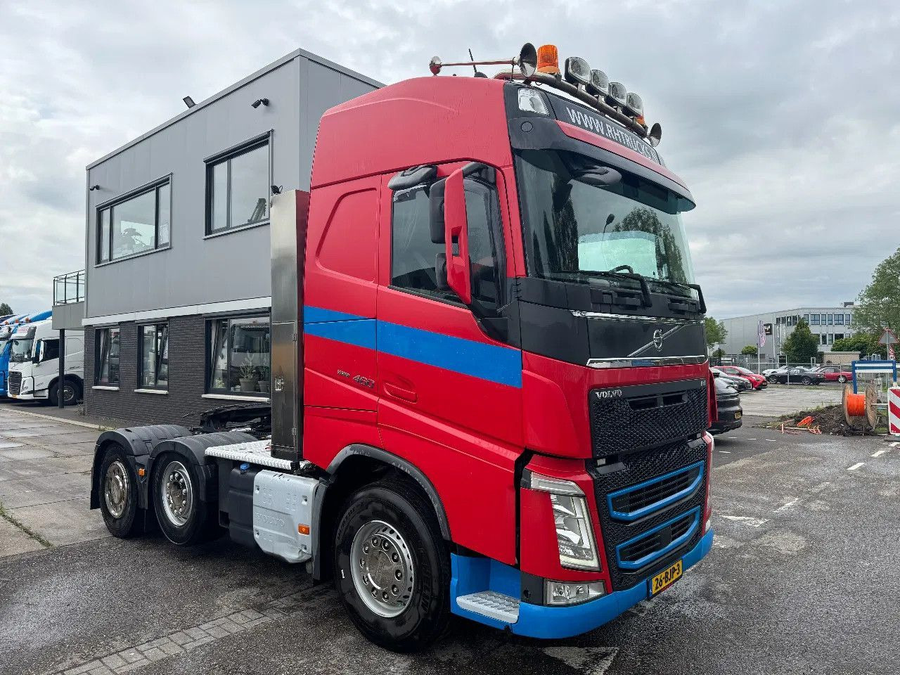 Volvo FH 460 6X2 EURO 6 ONLY 252.195 KM TÜV 07-2026 - Sadulveok: pilt 3 Volvo FH 460 6X2 EURO 6 ONLY 252.195 KM TÜV 07-2026 - Sadulveok: pilt 3