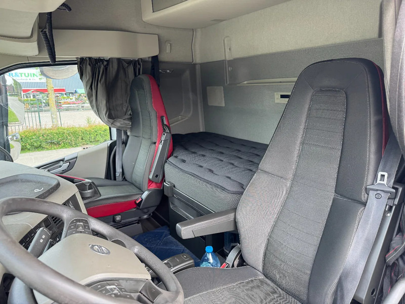 Volvo FH 460 6X2 PALFINGER 2300 + REMOTE CONTROL liising Volvo FH 460 6X2 PALFINGER 2300 + REMOTE CONTROL: pilt 12