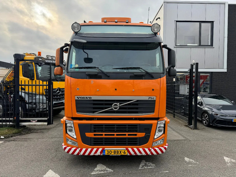 Volvo FH 500 8X2 - EURO 5 + LIFT/STEERING AXLE - Sadulveok: pilt 2 Volvo FH 500 8X2 - EURO 5 + LIFT/STEERING AXLE - Sadulveok: pilt 2